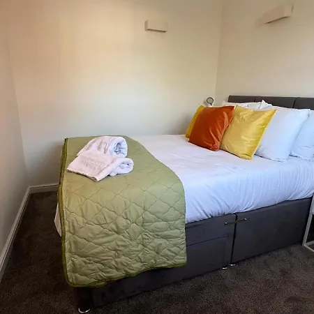 Bradley Stoke 3 Bedroom House Pensión