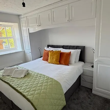 Bradley Stoke 3 Bedroom House Bristol