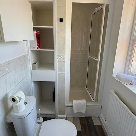 Pensión Bradley Stoke 3 Bedroom House 4*