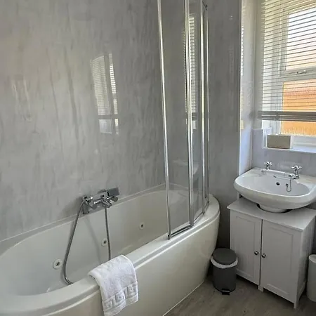 Bradley Stoke 3 Bedroom House