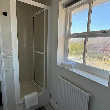 Bradley Stoke 3 Bedroom House Pensión